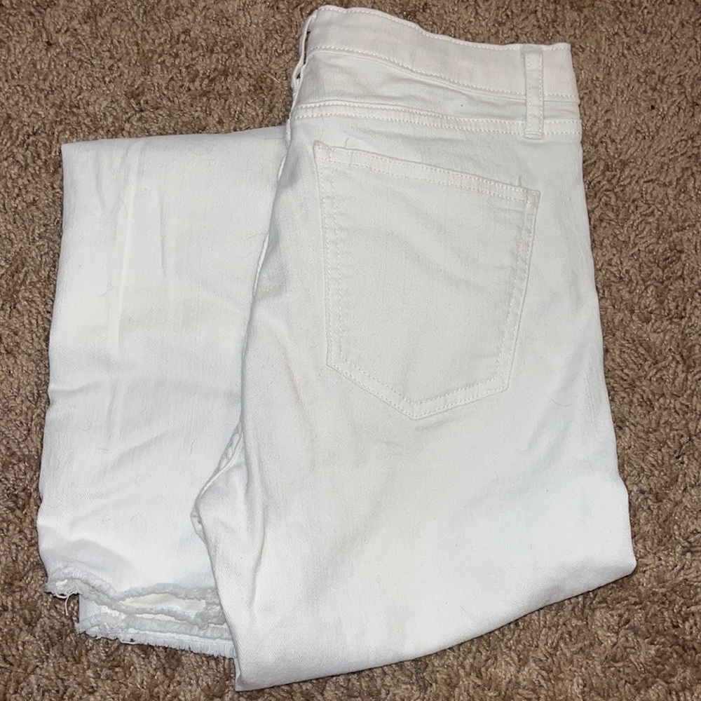 White skinny jeans